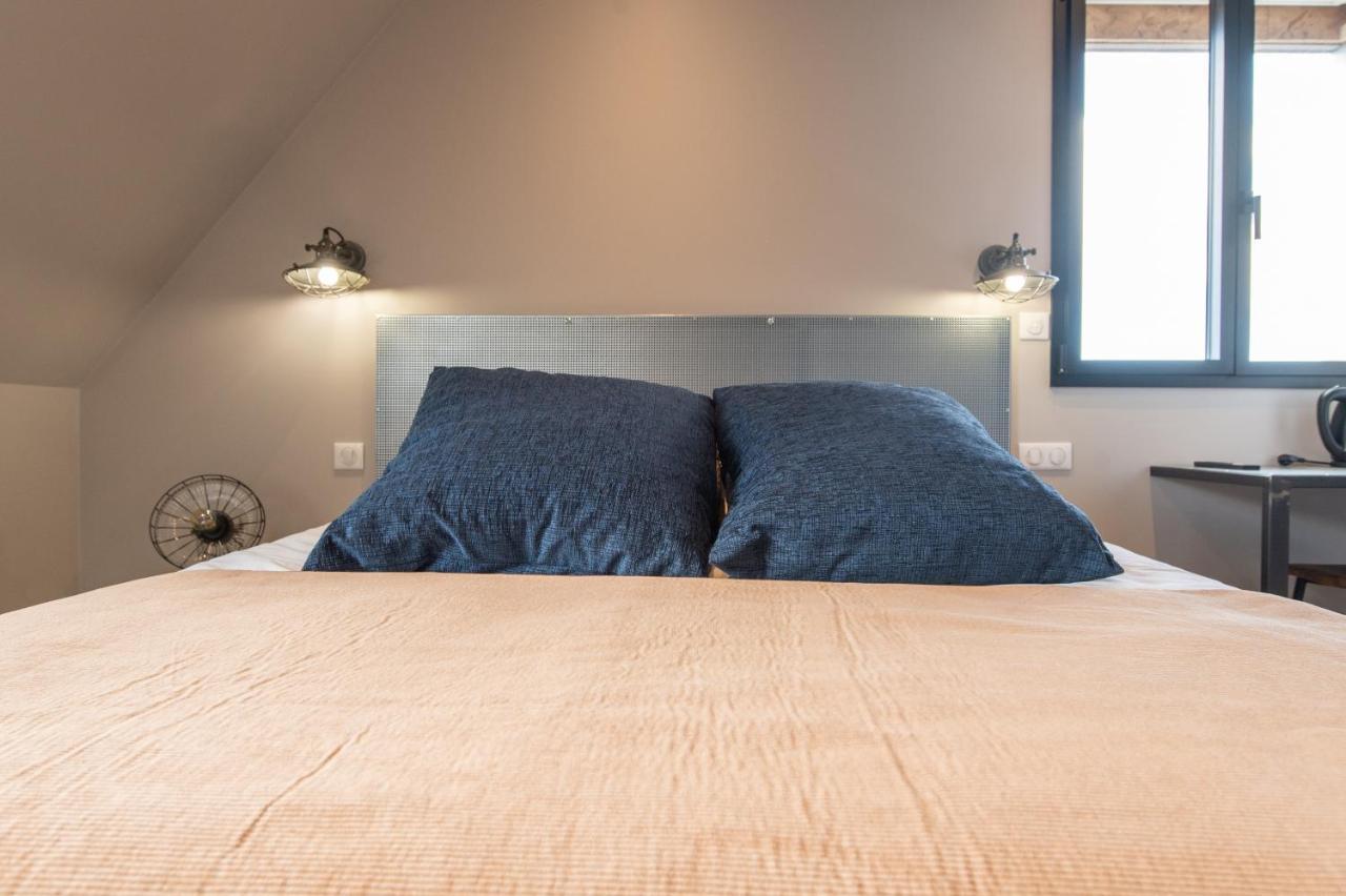 Au Coeur Du Village Saint-Aubin  外观 照片